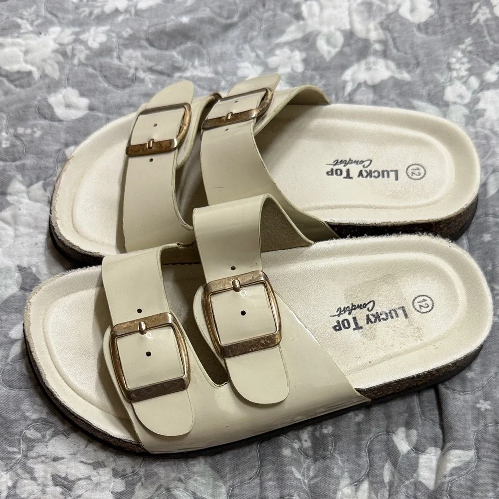Lucky Brand chic cream